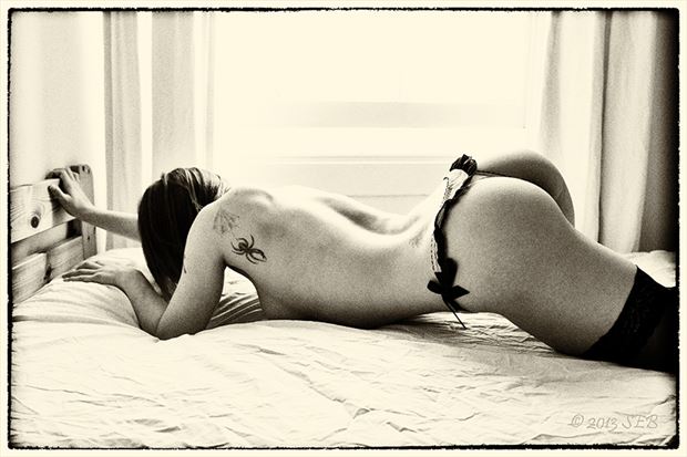 freya erotic photo by photographer simonsezz