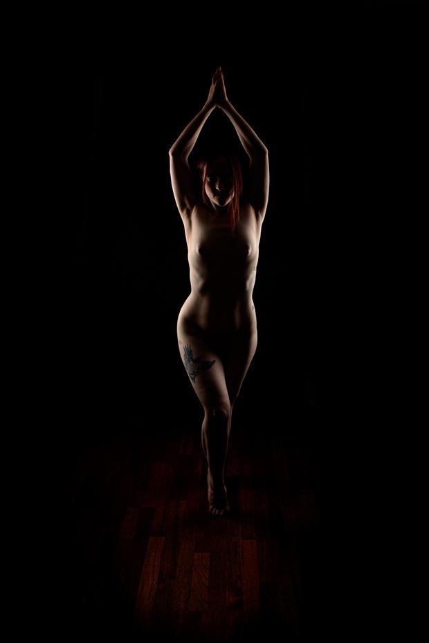 goddess artistic nude photo by photographer julian knopf