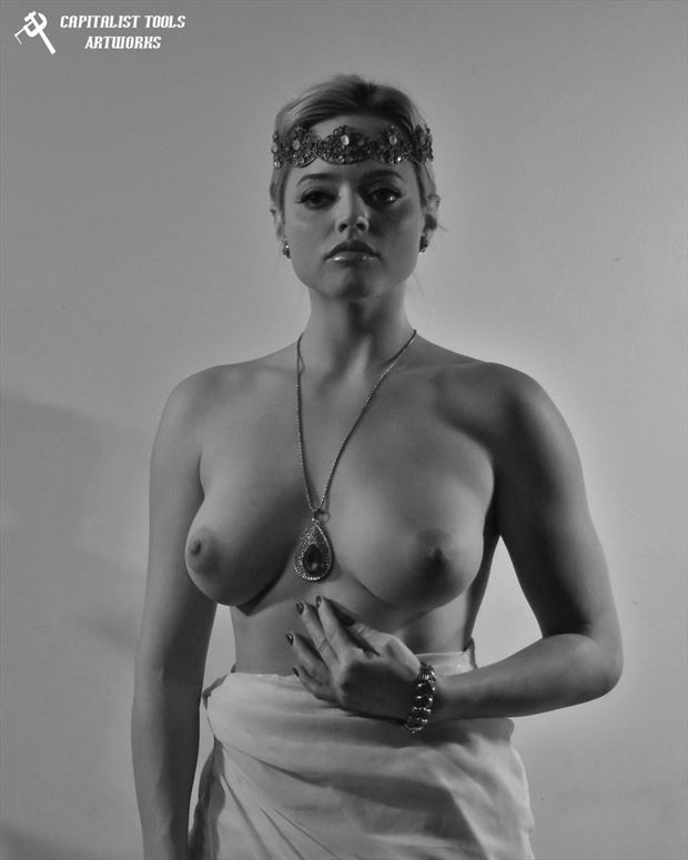goddess violet 5 2 artistic nude photo by photographer capitalist tools