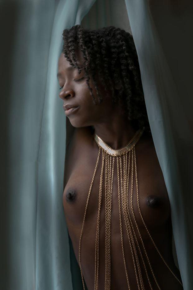 gold necklace artistic nude photo by artist kevin stiles