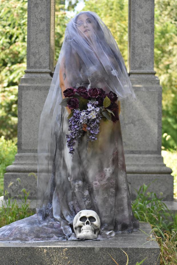 gothic bride alternative model photo by model verotikasynful 