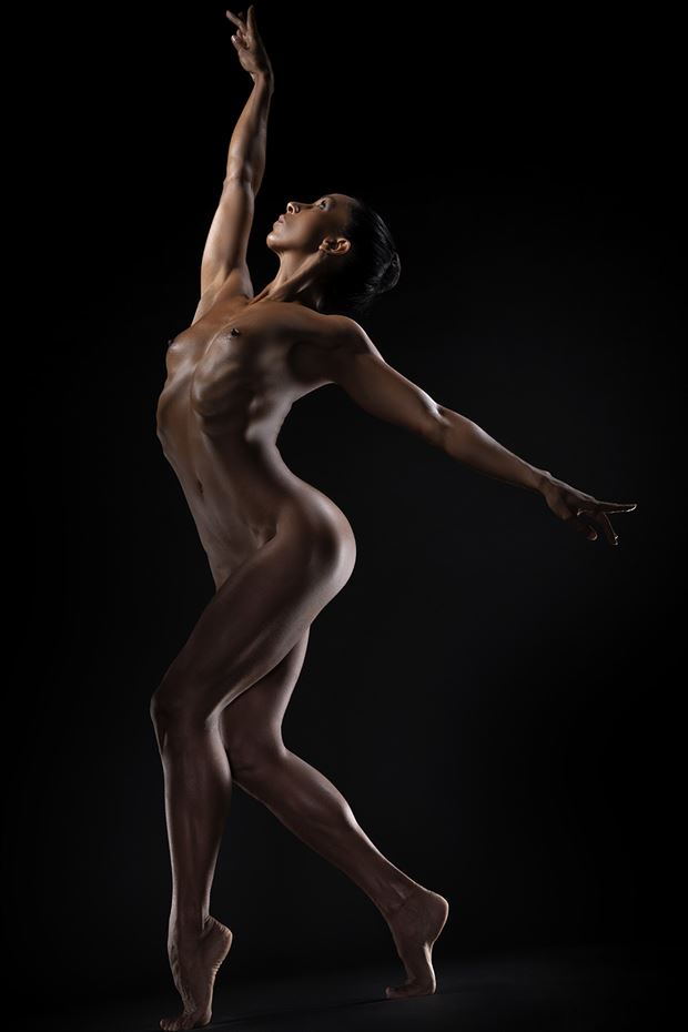 grace artistic nude photo by photographer robert peres