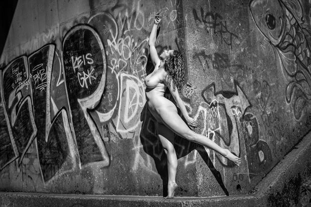graffiti ballet no 2 artistic nude photo by photographer the artlaw