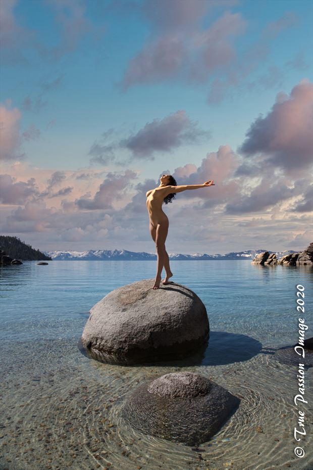 great outdoor artistic nude photo by photographer true passion image