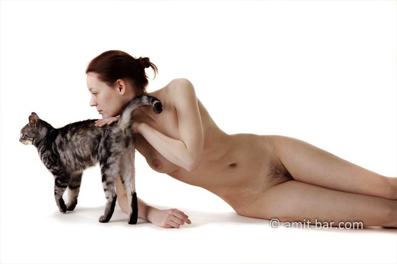 grey cat i artistic nude photo by photographer bodypainter