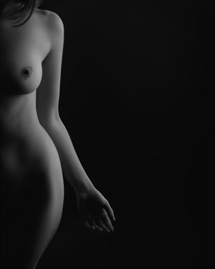 half naked artistic nude photo by photographer alejandro vaccarili