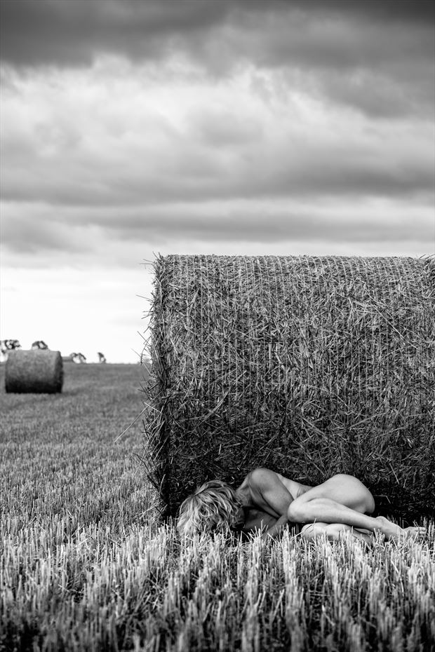 haybales 3 artistic nude photo by photographer brian cann