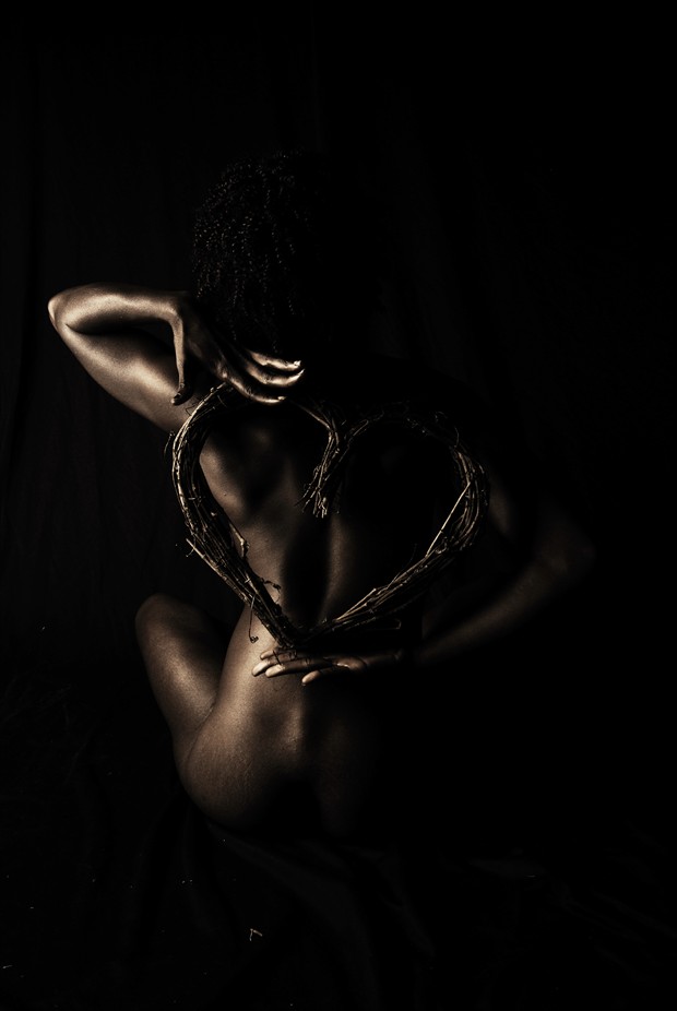 heart Artistic Nude Photo by Photographer Mshairi
