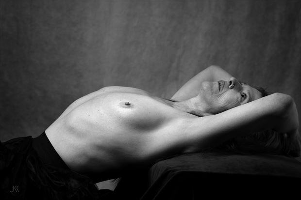 heidi in daylight 10 artistic nude photo by photographer jankarelkok