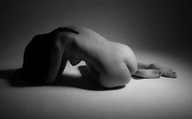 hips artistic nude photo by photographer allan taylor