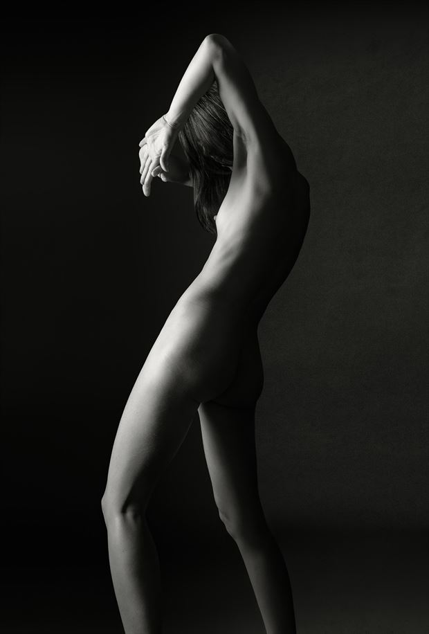 human art 10 artistic nude photo by photographer thatzkatz
