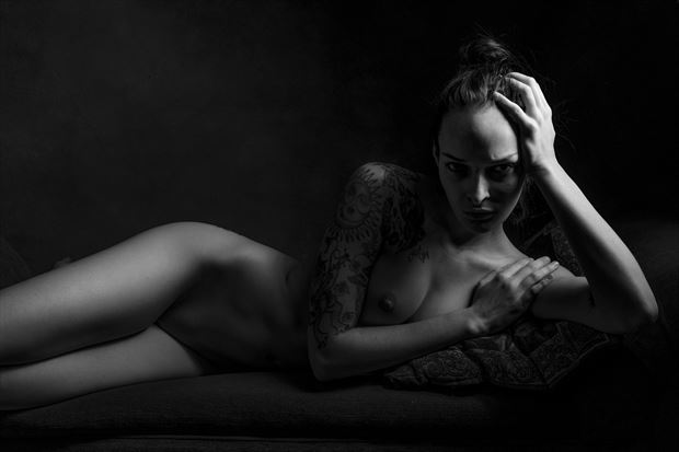 hungry like the wolf artistic nude photo by photographer eye lens light