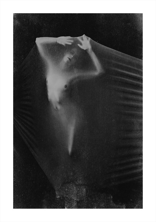 i turn to you artistic nude photo by photographer robin burch