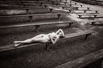 i wonder artistic nude photo by photographer mikewarren