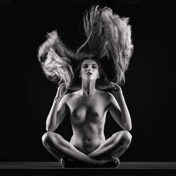 ilonaS,no9 Artistic Nude Artwork by Photographer mustafa turgut