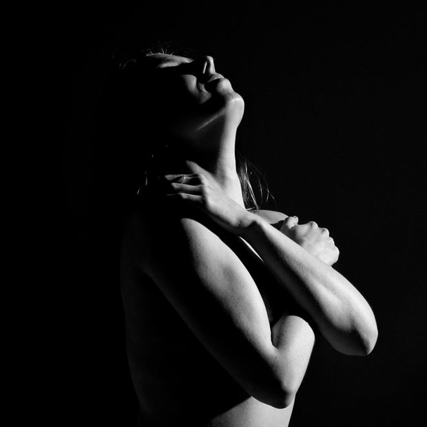 implied nude photo by photographer adambroniarz