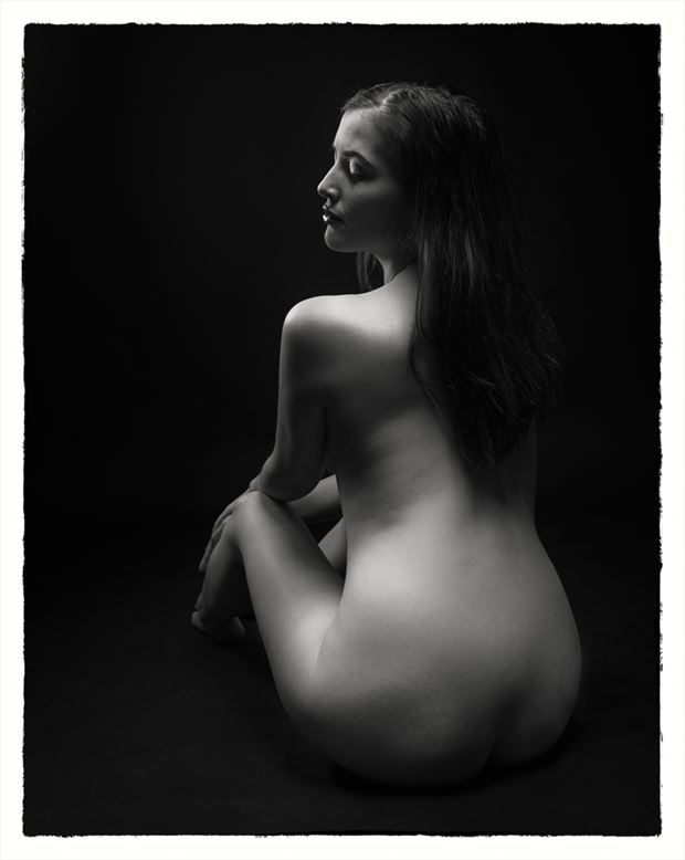 implied nude photo by photographer andreas fernandez