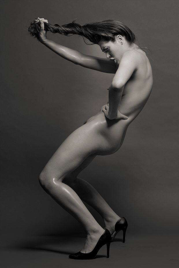 in a twist artistic nude photo by photographer stromephoto