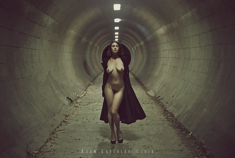 in the tunnel Artistic Nude Photo by Model erin elizabeth