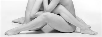 interlocking artistic nude artwork by photographer hmr638