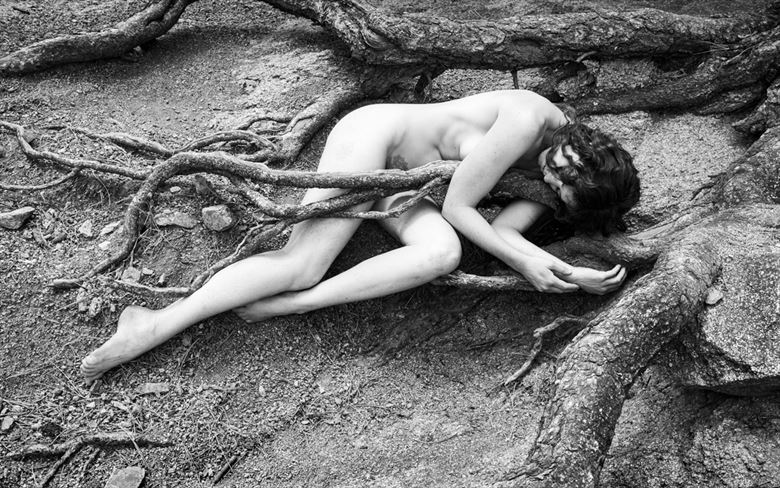 intertwined artistic nude photo by photographer greg holden