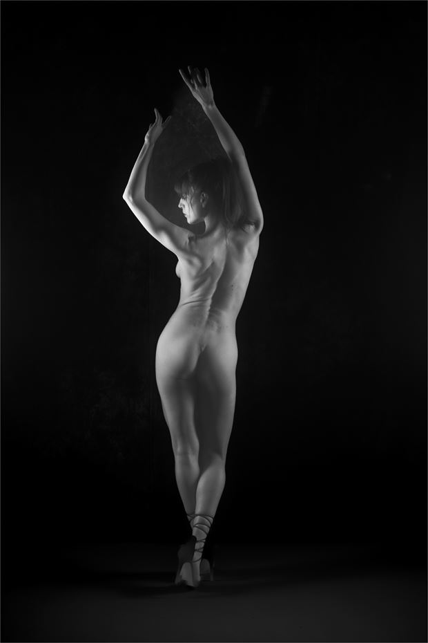irida art nude 7 artistic nude photo by photographer colin dixon