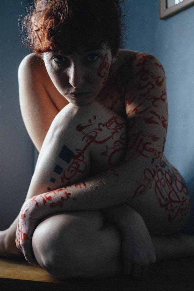 it is you who burns body painting photo by model saara rei