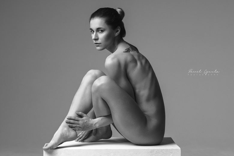 izabella w artistic nude photo by photographer pgerula