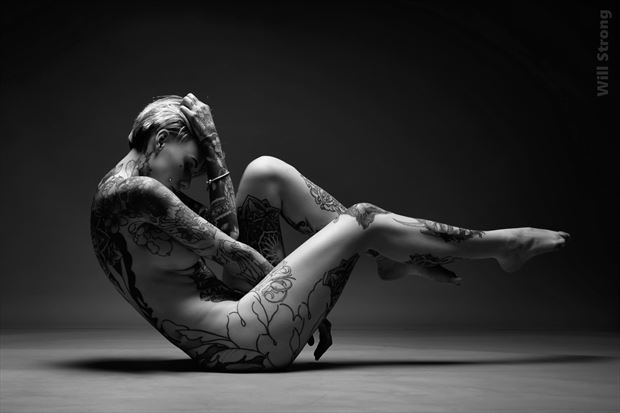 janae strong reclined artistic nude photo by photographer yb2normal