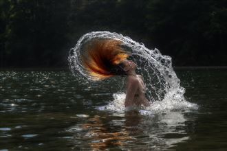 jessie flipping her hair in the water artistic nude photo by photographer daniel l friend