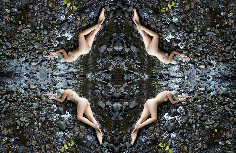 kaleidoscope artistic nude photo by model cinna ray