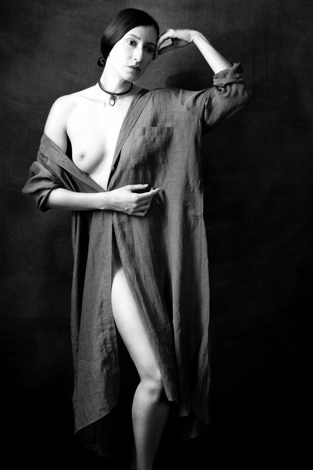 kate in b w artistic nude photo by photographer claude frenette