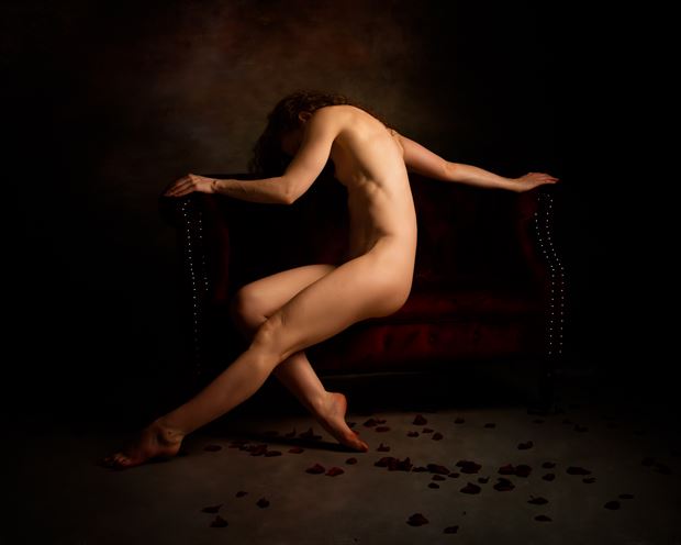 keira twisted artistic nude photo by photographer doc list