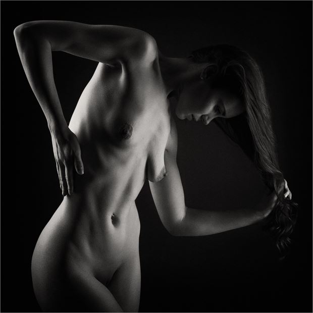kelly artistic nude photo by photographer dave belsham