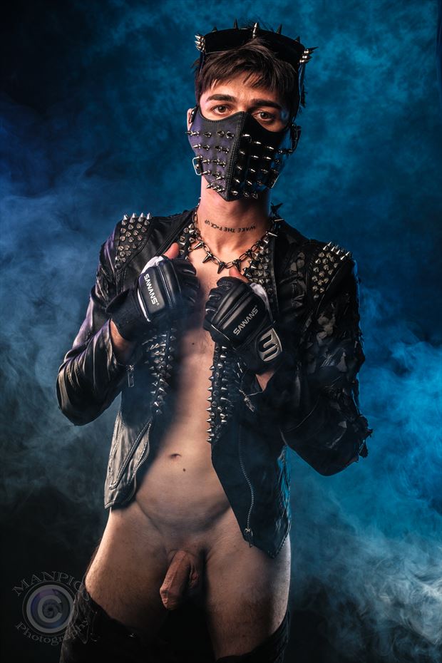 kianis leather and spikes cosplay photo by photographer jbdi