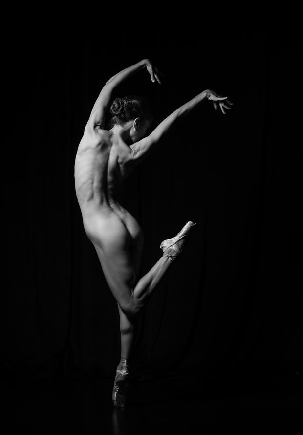 kick artistic nude artwork by photographer gsphotoguy