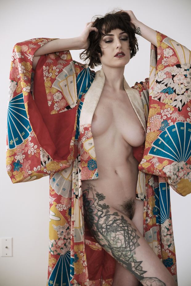 kimono artistic nude photo by model louise rosealma