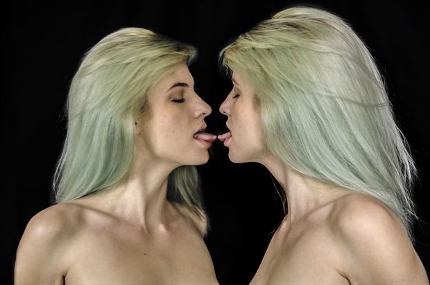 kisses 2 artistic nude photo by photographer gene newell