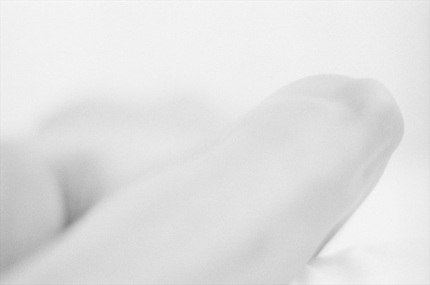 knee Artistic Nude Photo by Photographer eapfoto