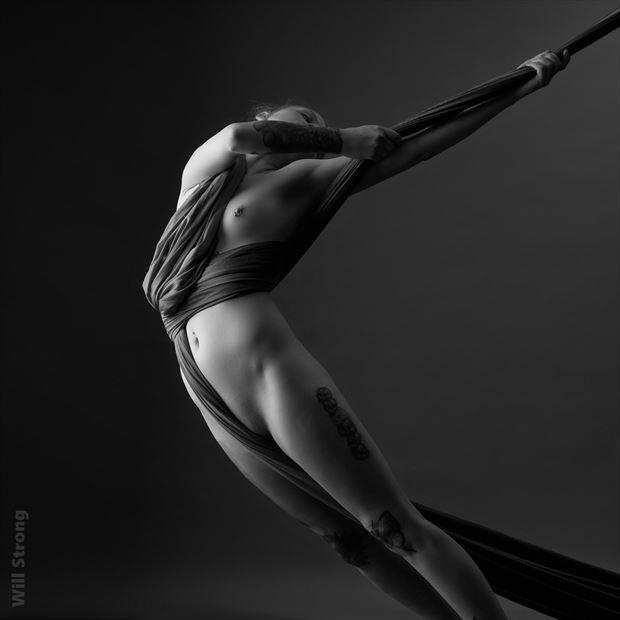 kristina in the silks bw artistic nude photo by photographer yb2normal