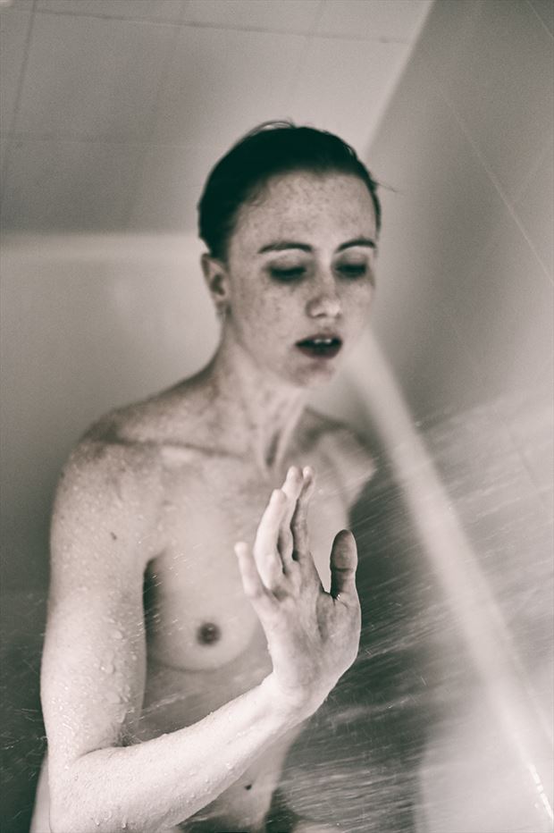 ky delicate artistic nude artwork by photographer emissivity