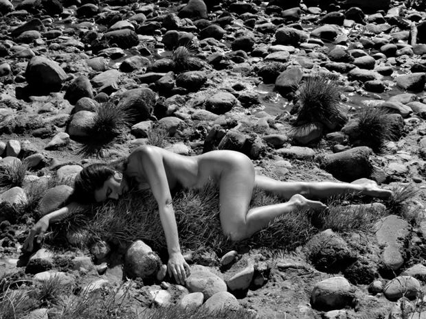 la berge ass%C3%A9ch%C3%A9e 3 artistic nude photo by photographer dick