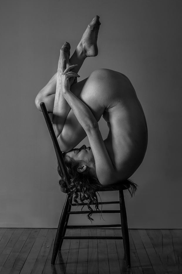 la chaise artistic nude photo by photographer claude frenette