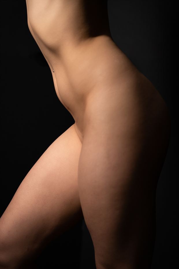 lacey artistic nude photo by photographer brentmillsphotovideo