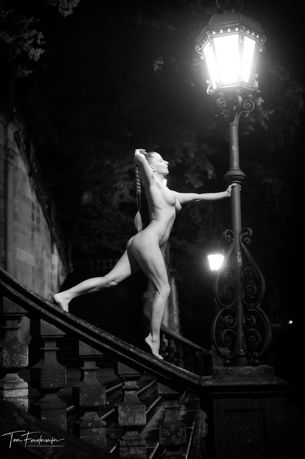 lamp post artistic nude photo by photographer tom f 