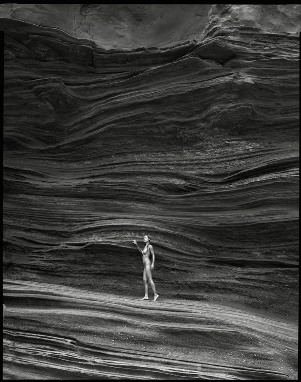 lava wall artistic nude artwork by photographer arbeit photo hawaii