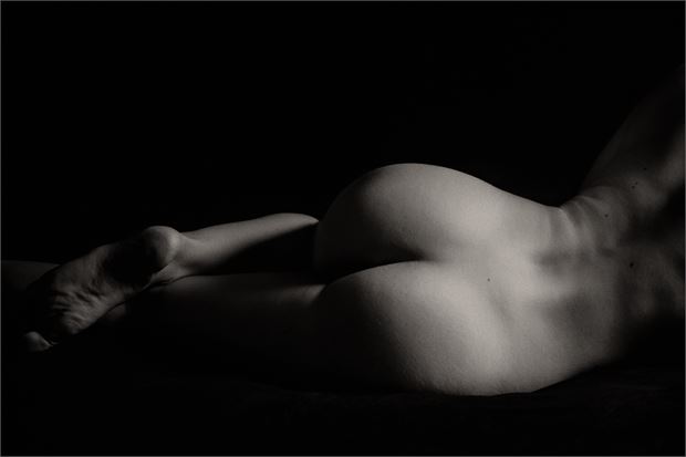 leah artistic nude photo by photographer dave belsham