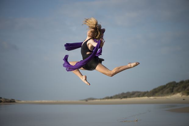 leap nature photo by model riley jade