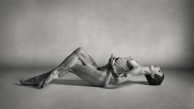leg cross artistic nude photo by photographer rascallyfox