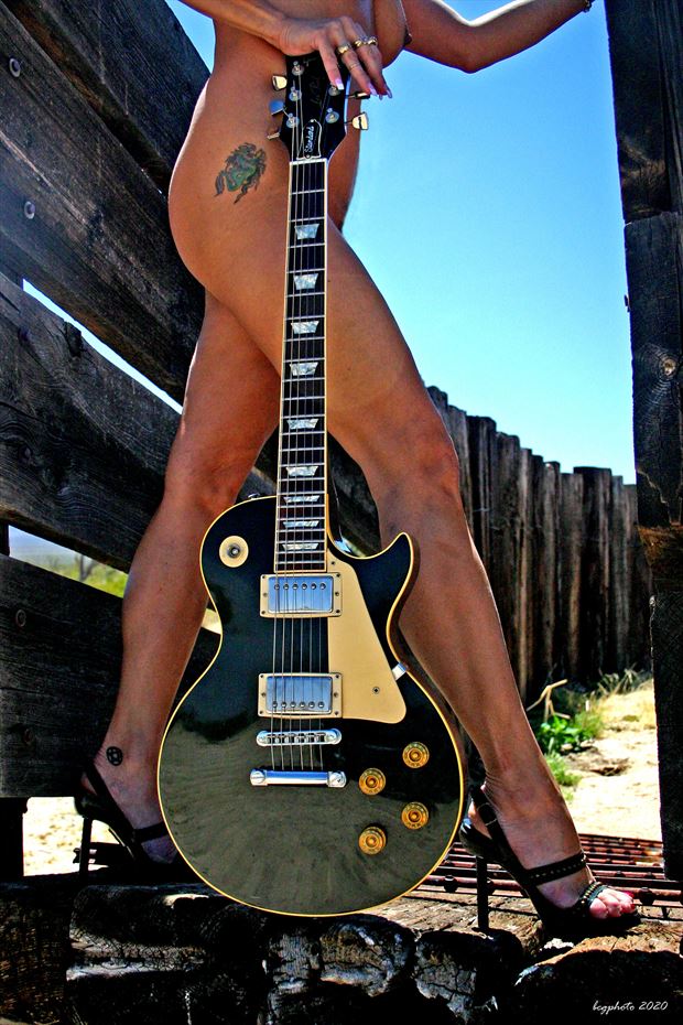 les paul 1 artistic nude photo by photographer barry gallegos